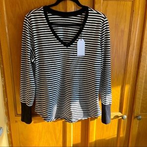 Rhine V Neck Color Block Cuff Top